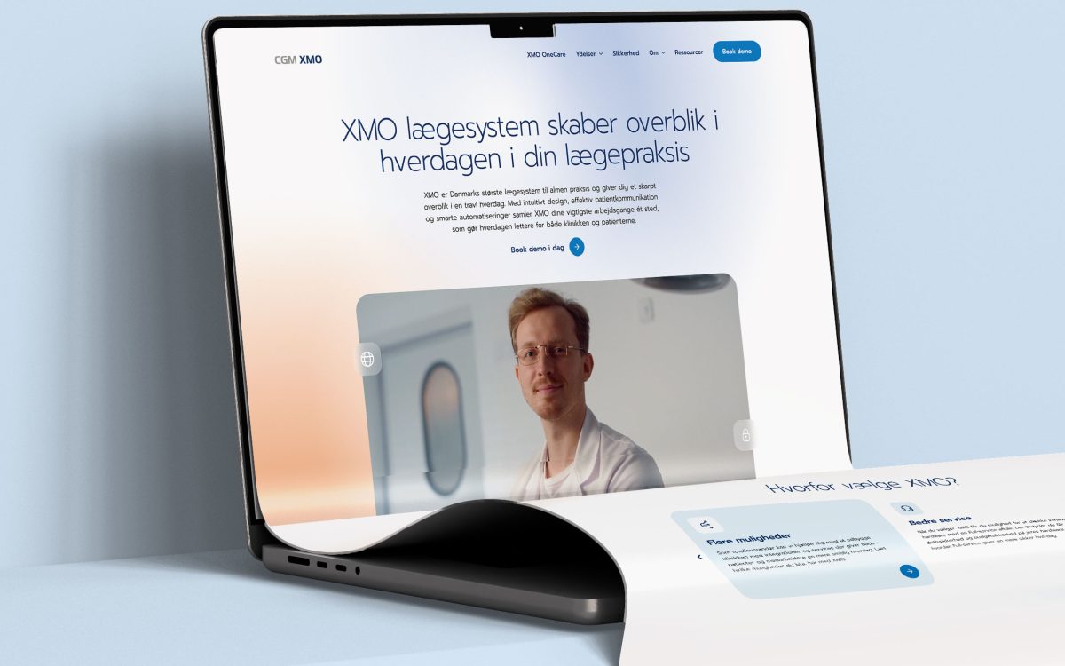 Long Scroll Extended MacBook Screen Mockup