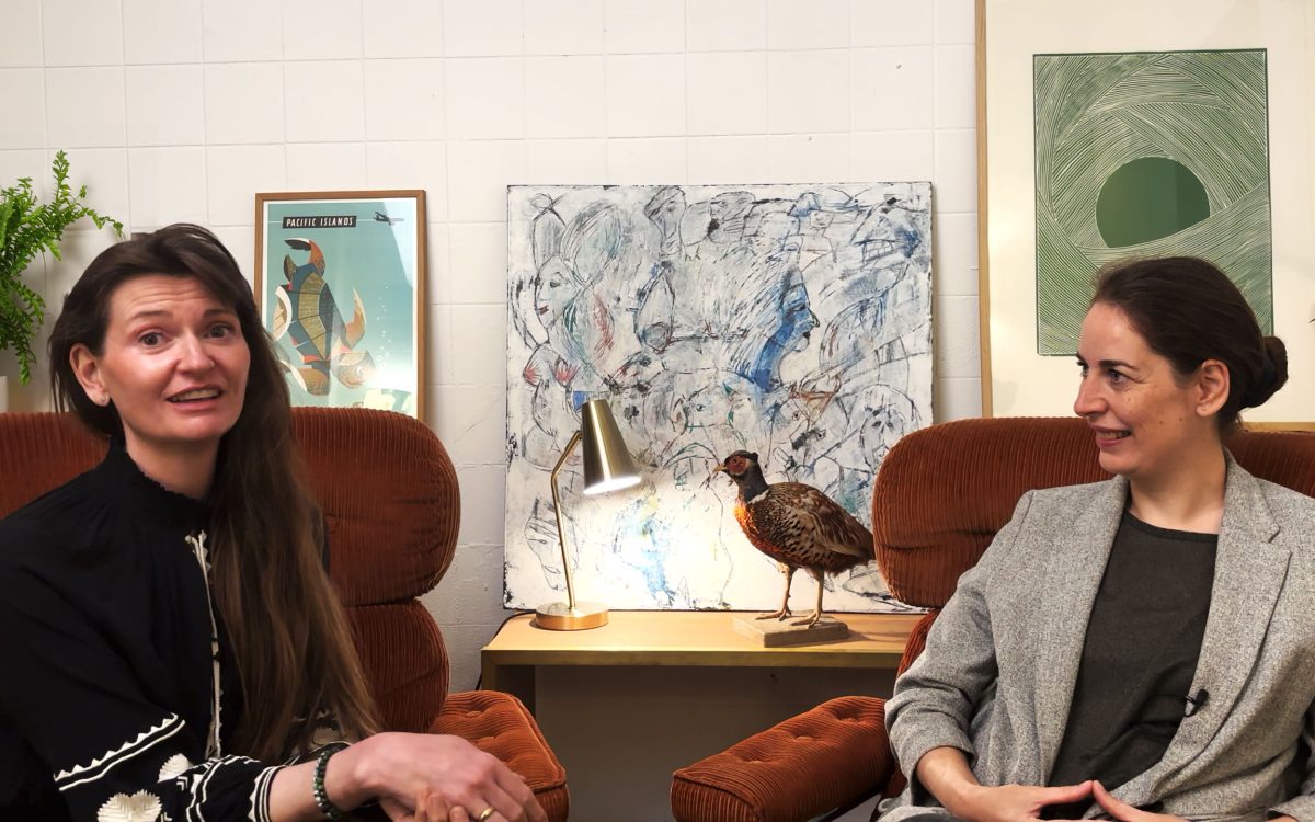 Gammelbys_Samtalesalon_Video_Thumb_At-være-marketingansvarlig_Maria-og-Matilde_ver1